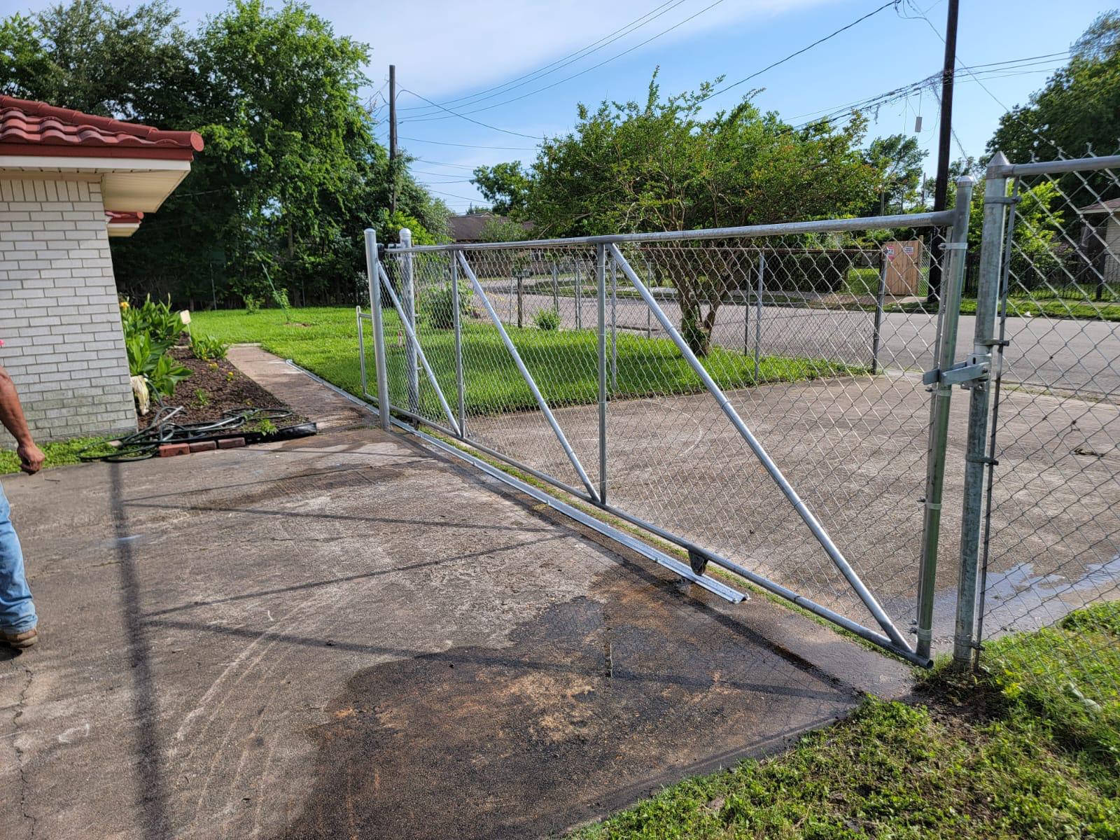 Chain Link Fence Repair in Fulshear Gardens, Fulshear TX - Image 6